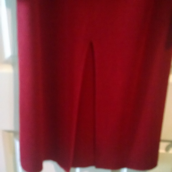 Sweater and skirt set - Picture 4 of 6